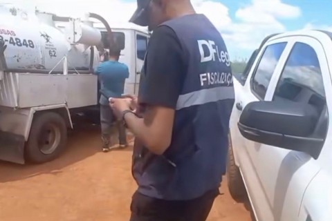 Caminhoneiro é multado em mais de R$ 30 mil por descarte irregular de resíduos em área ambiental no DF